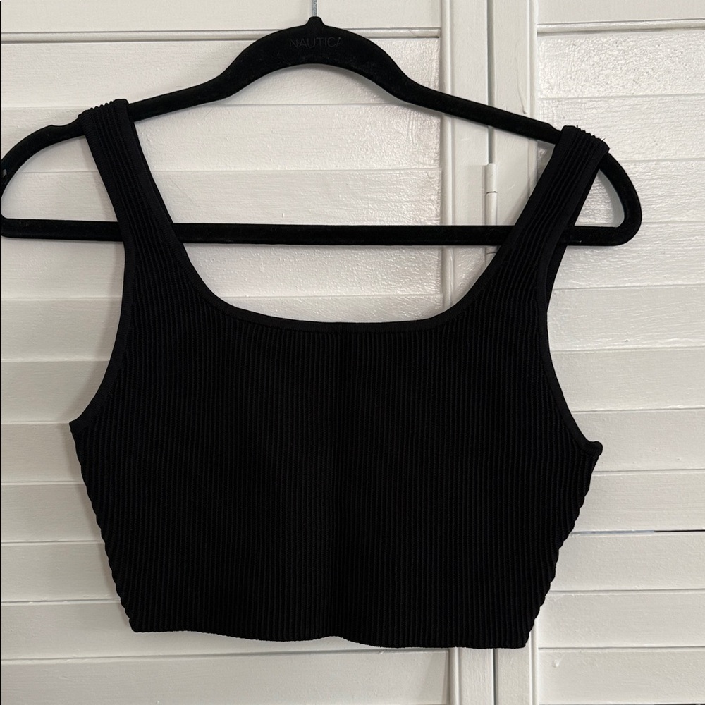 Wilfred sculpt knit crop top size medium